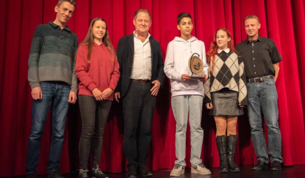 Die Preisträger des Nachhaltigkeitspreises 2021 und 2022 der Stadt Burghausen