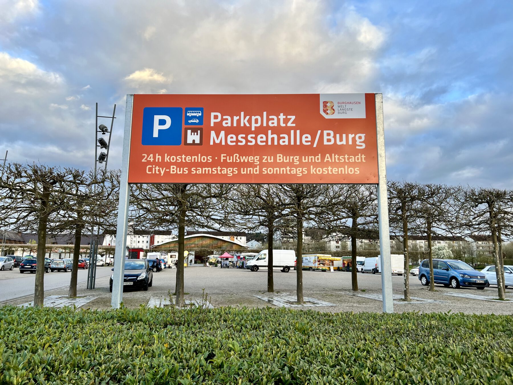 Parkplatz Messehalle steht während er Bauarbeiten am 4. und 5. Juni 2024 nicht zur Verfügung