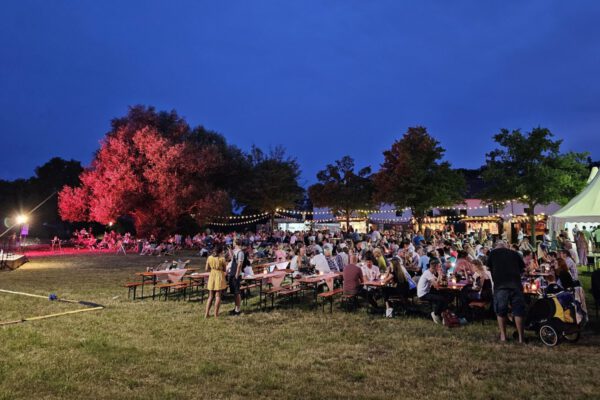 Sommernachtsbiergarten am Bergerhof 2024 mit Burgblick