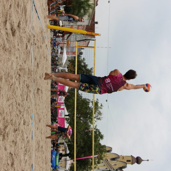 Beachvolleyball am Stadtplatz - Foto: Katrin Schlösser