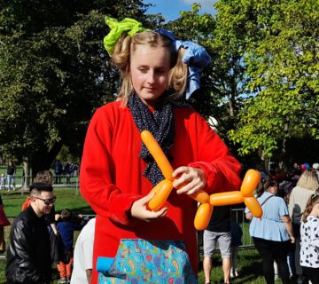 Fotos: Spiel und Spaß sind beim Weltkindertag im Stadtpark garantiert. ©Stadt Burghausen/Haus der Familie