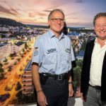 Zugführer Christian Söhn stellte sich Mitte Oktober bei Burghausens Erstem Bürgermeister Florian Schneider vor. Fotocredit: Stadt Burghausen/sast