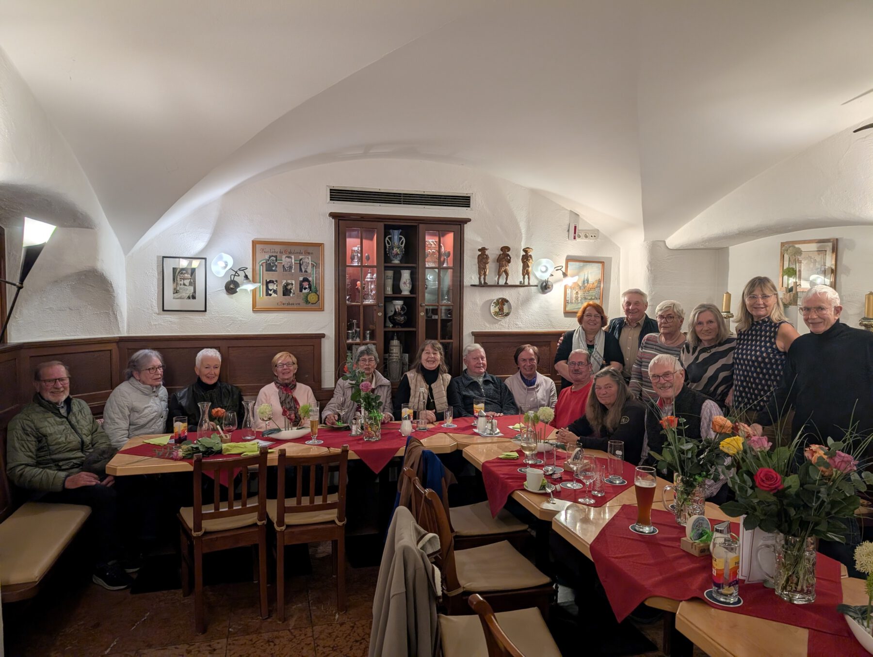 22 Patengärtnerinnen und Gärtner sind der Einladung des Ersten Bürgermeisters zum Abschiedsessen gefolgt. Fotocredit: Stadt Burghausen