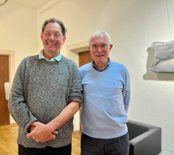 Xaver Bachmeier (r.) und Dirk Hentrich sind seit 13.11.2024 die neuen Behindertenbeauftragten der Stadt Burghausen. Foto Königseder